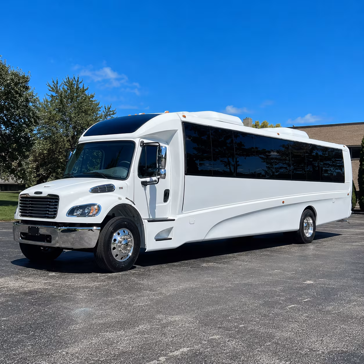 santa barbara 30 passenger minibus